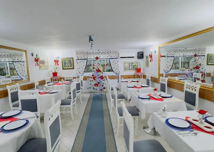 卡杜库酒店 3* Shkodër