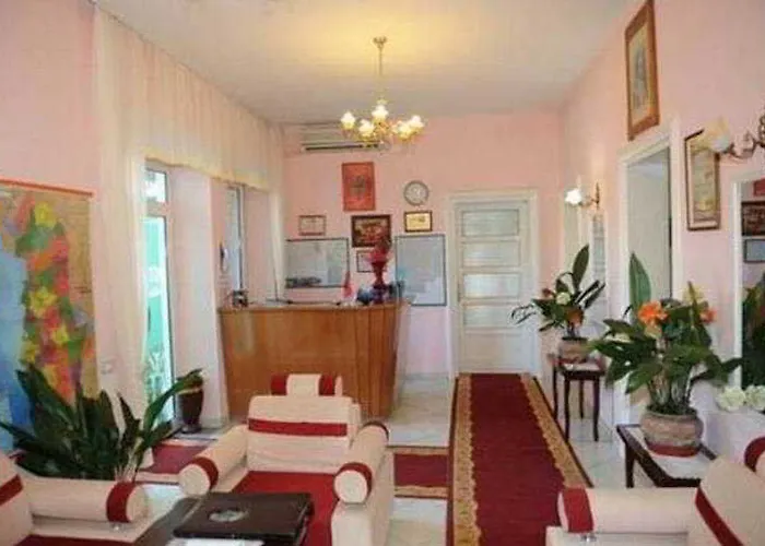 卡杜库酒店 3* Shkodër